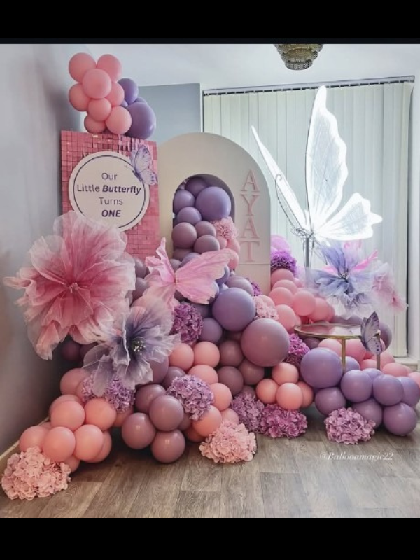 BEAUTIFUL FLORAL BUTTERFLY SETUP