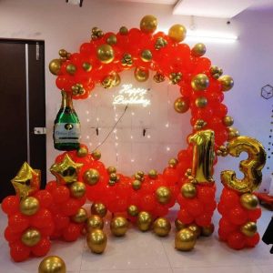 PHOTO BOOTH RING DECOR