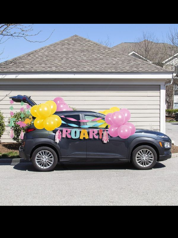 YELLOW AND PINK DECOR