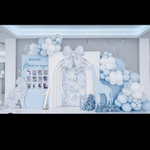 SWEET STRAWBERRIES TURNING 1