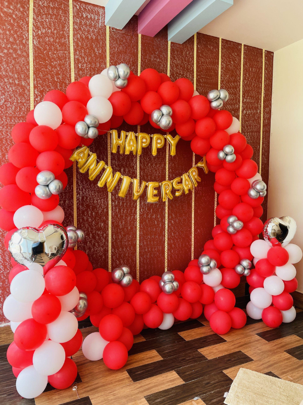 RING SHAPE ANNIVERSARY DECOR