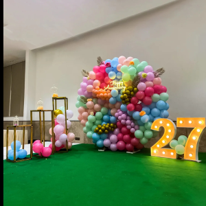 RING FRAME ANNIVERSARY DECOR