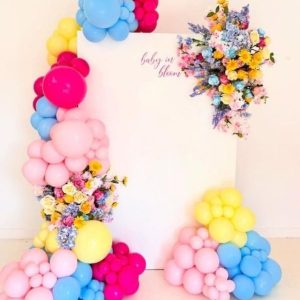 PRETTY LITTLE BABY WELCOME DECOR